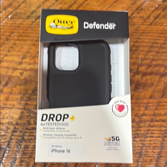 Otter box iPhone 16 case - Picture 1 of 5